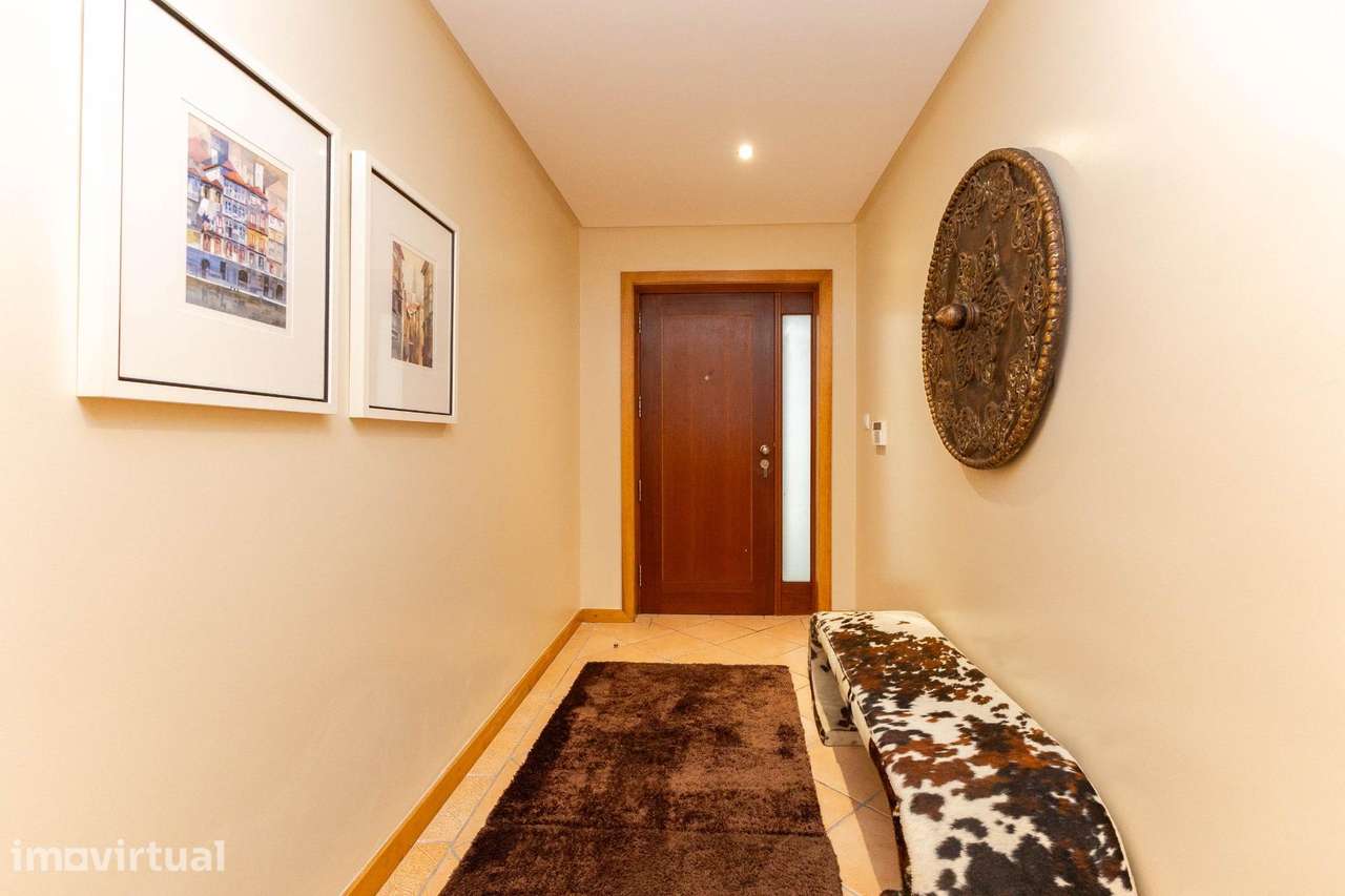 Moradia T3 Ermesinde, Valongo. Suite com terraço e jacuzzi. - Grande imagem: 5/45