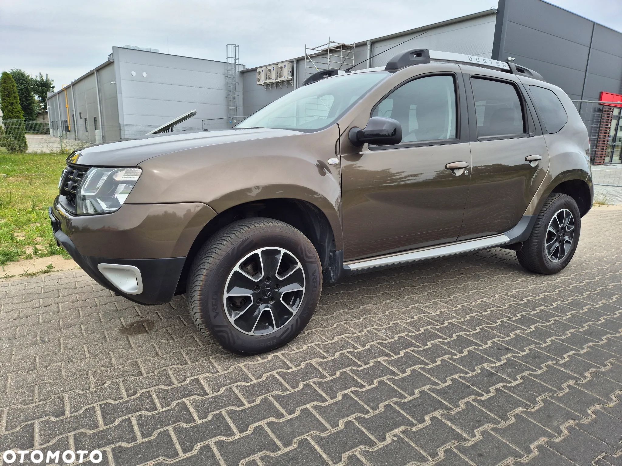 Dacia Duster 1.2 TCe Comfort 4WD - 1