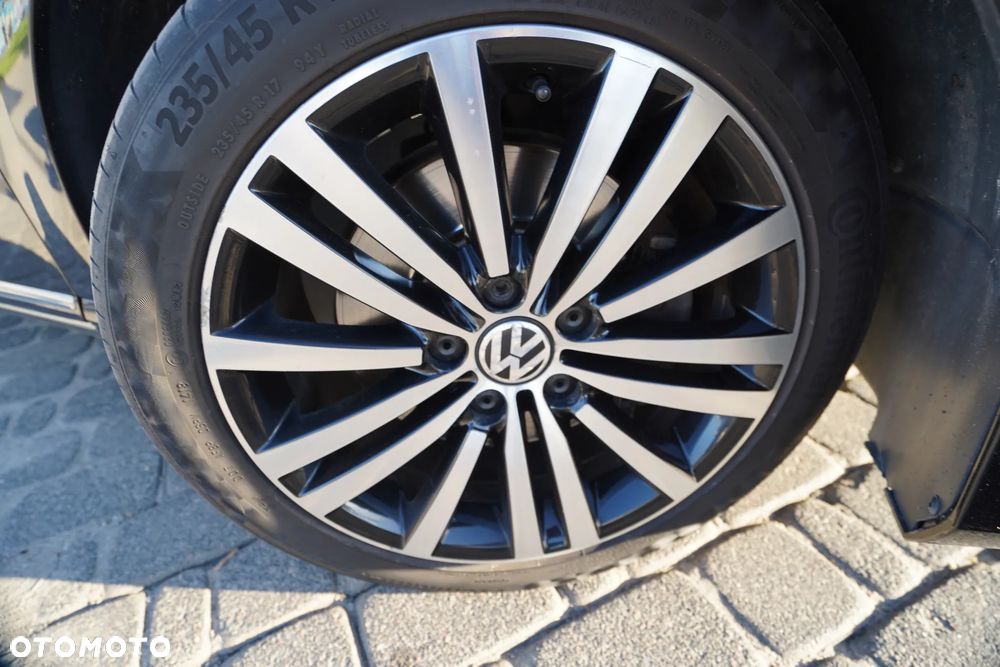 Volkswagen Passat - 5