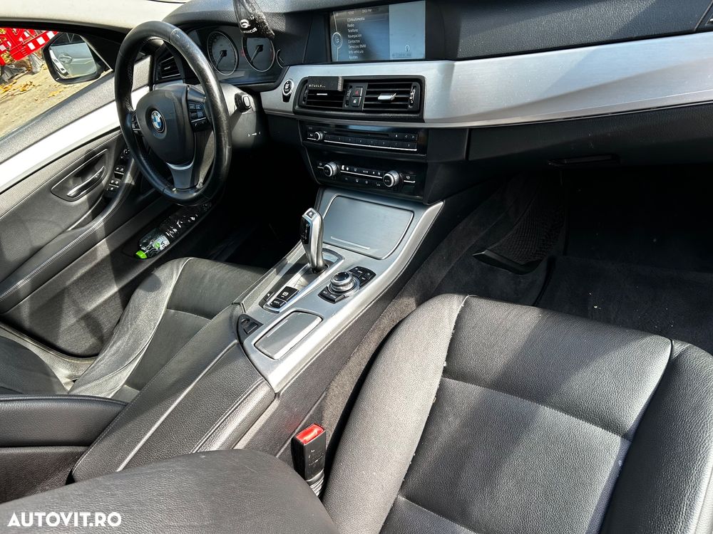 BMW Seria 5 520d Aut. - 12