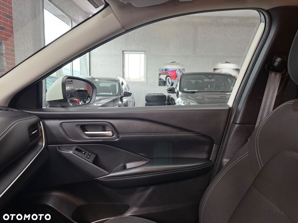 Nissan Qashqai 1.3 DIG-T mHEV Acenta - 26