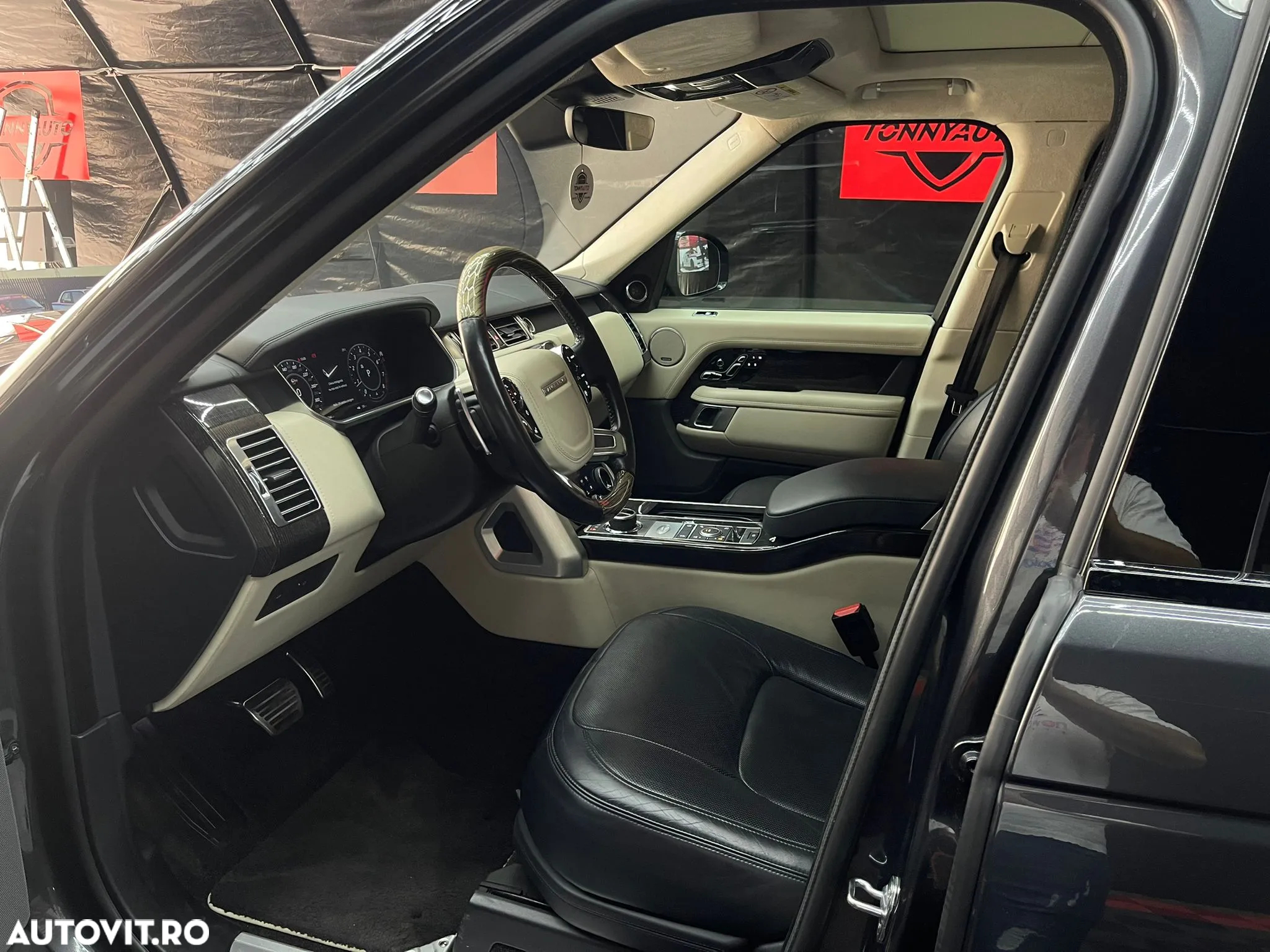 Land Rover Range Rover 4.4 I SDV8 Autobiography - 8