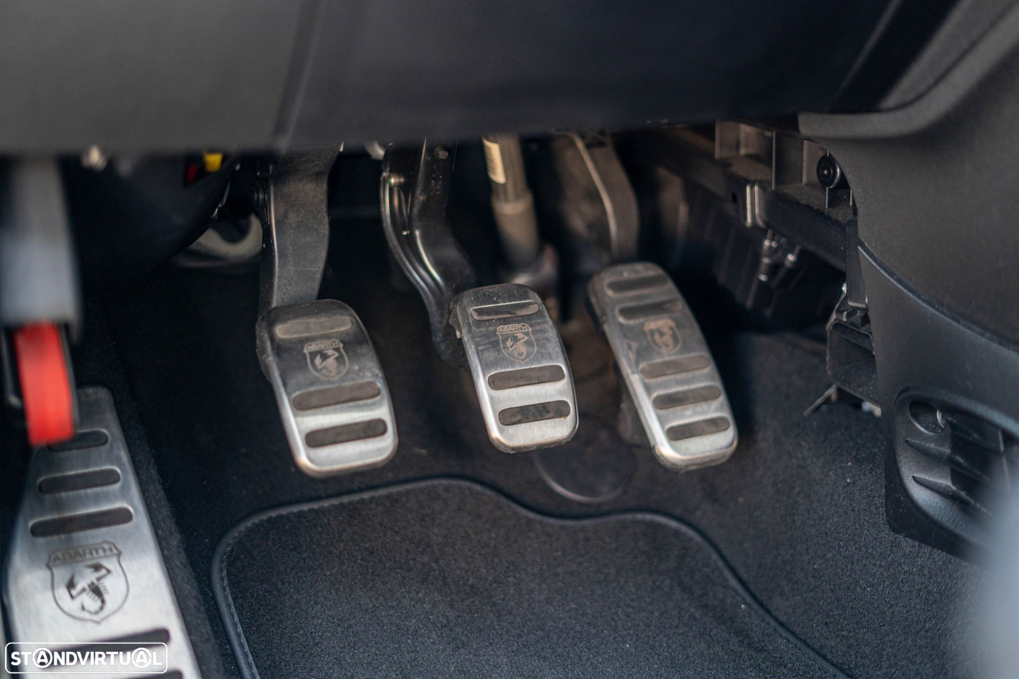 Abarth 595C 1.4 T-Jet Scorpioneoro - 36