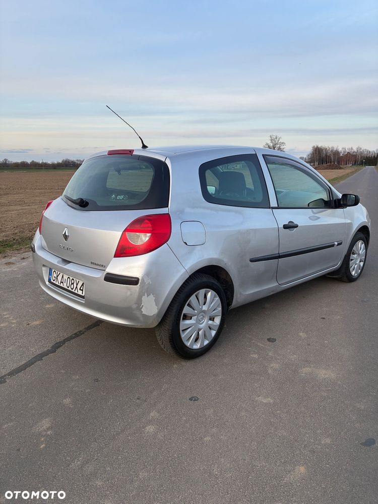 Renault Clio 1.2 16V Wind - 5