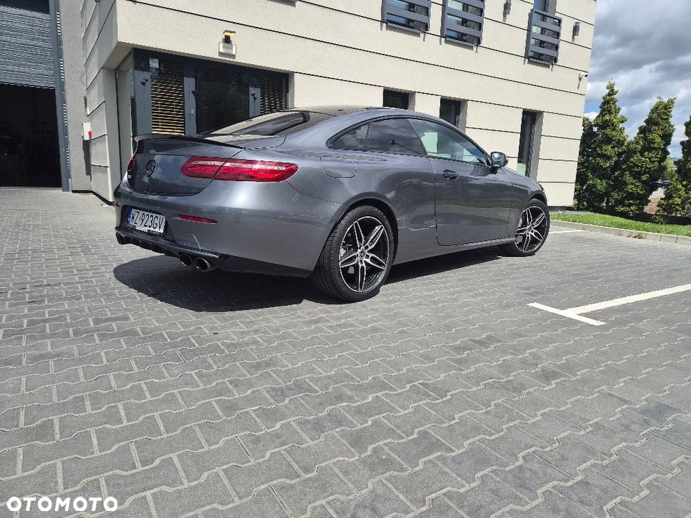 Mercedes-Benz Klasa E 300 9G-TRONIC - 7