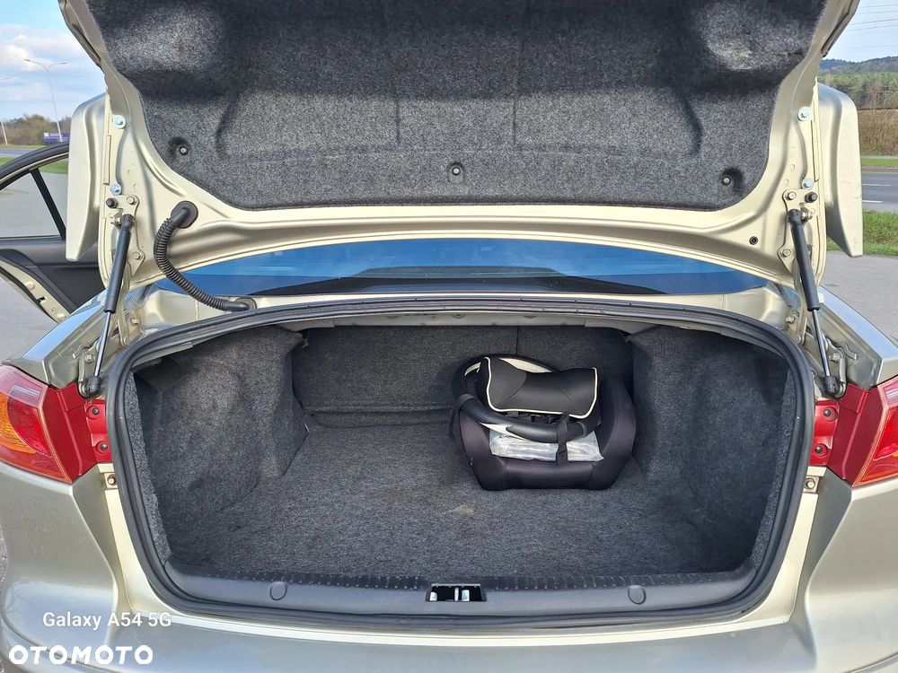 Mitsubishi Lancer 1.8 Invite - 16