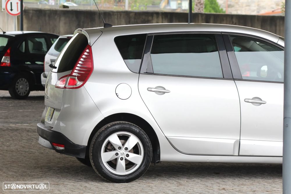 Renault Scénic 1.5 dCi Dynamique S - 5