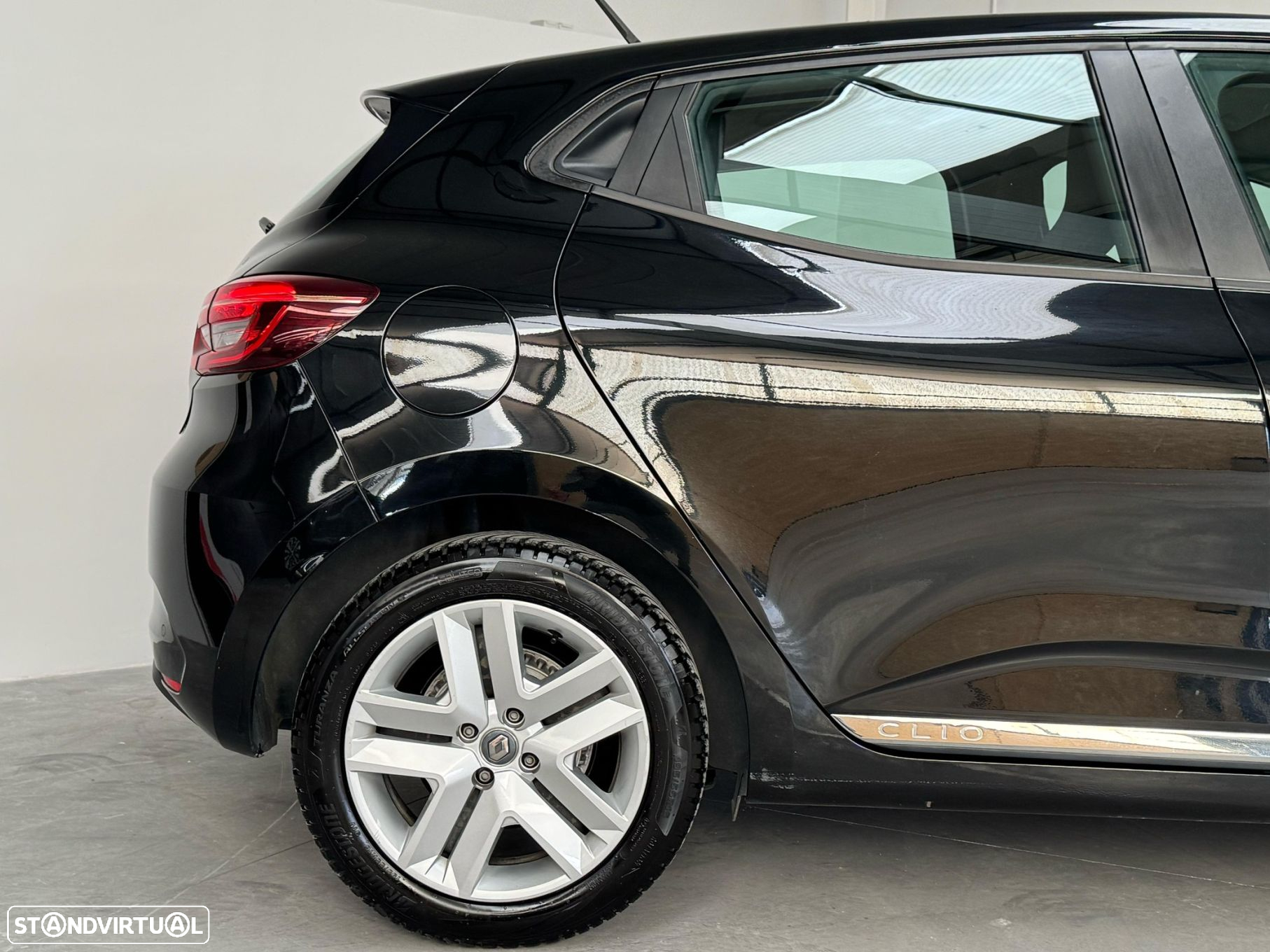 Renault Clio 1.5 dCi Limited - 8