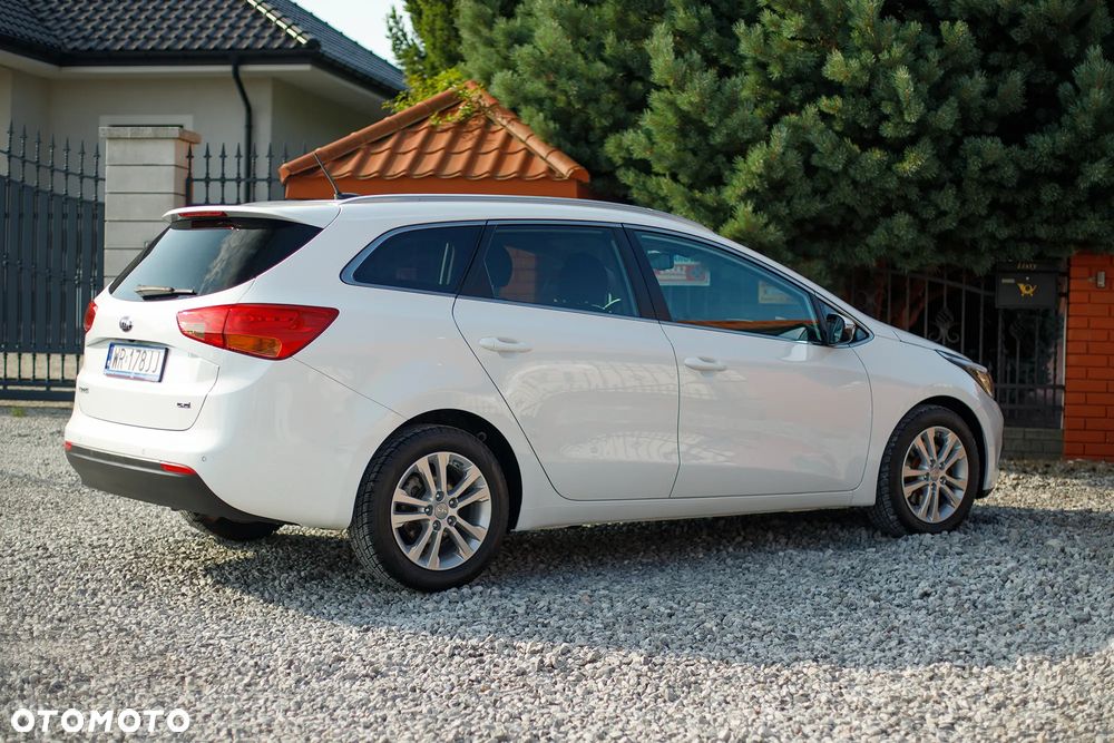 Kia Ceed 1.6 CRDi L - 10