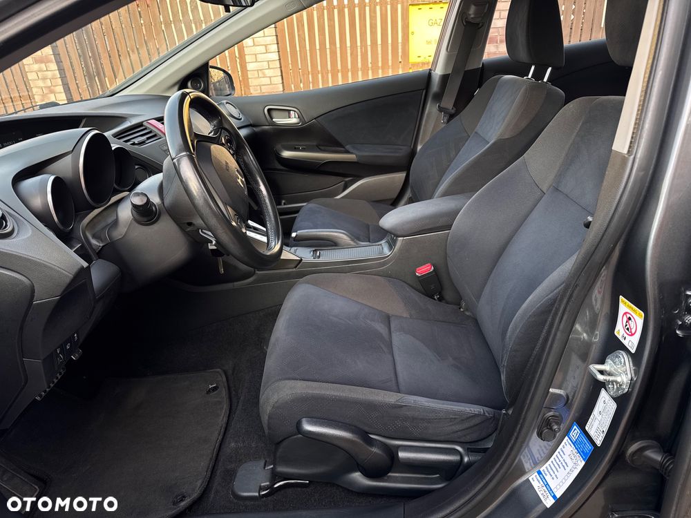 Honda Civic 1.8 Executive - 25