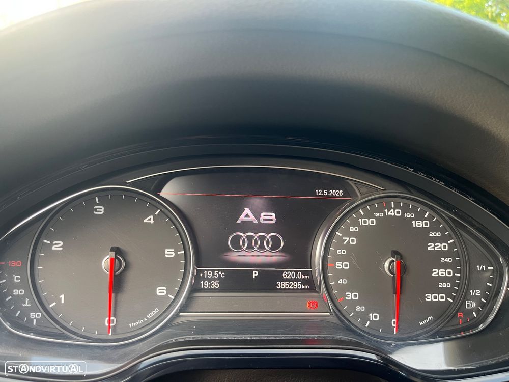 Audi A8 3.0 TDI DPF quattro tiptronic - 12