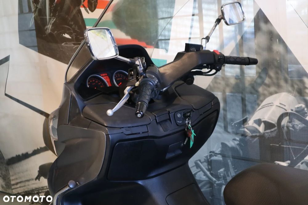 Suzuki Burgman - 6