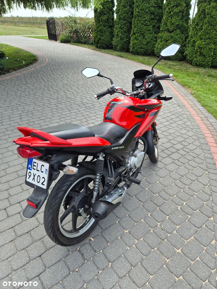 Honda CBF - 2