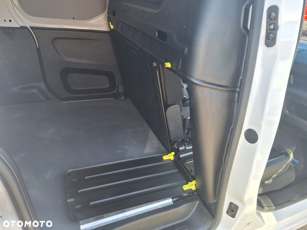 Toyota Proace City Van L2H1 3 osobowy Jak Doblo Partner Combo - 19