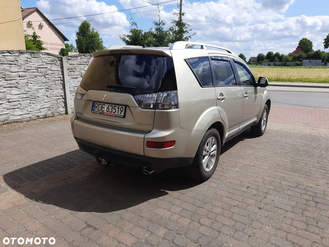 Mitsubishi Outlander - 6