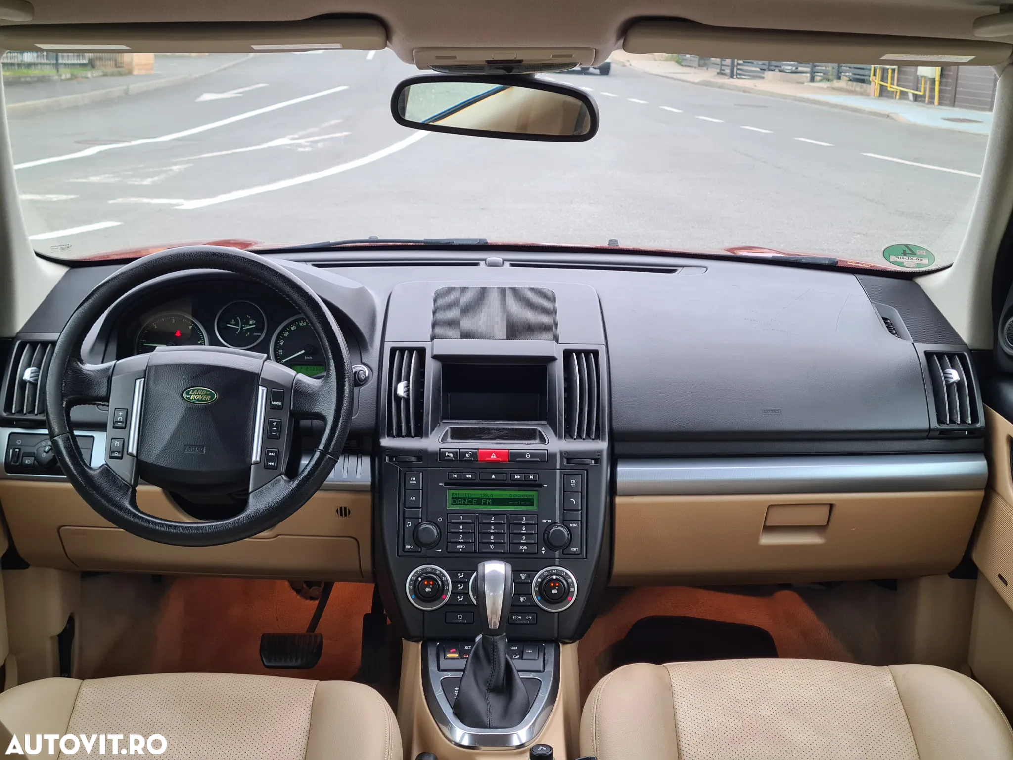 Land Rover Freelander - 27