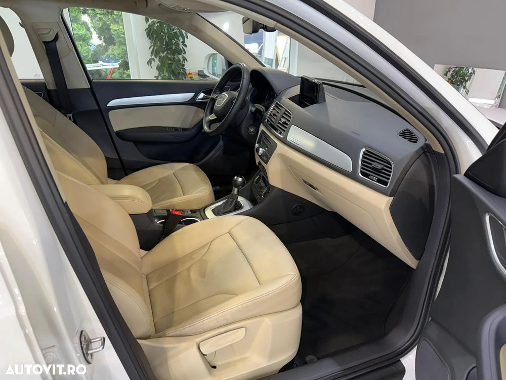 Audi Q3 2.0 TDI Quattro Stronic Design - 11