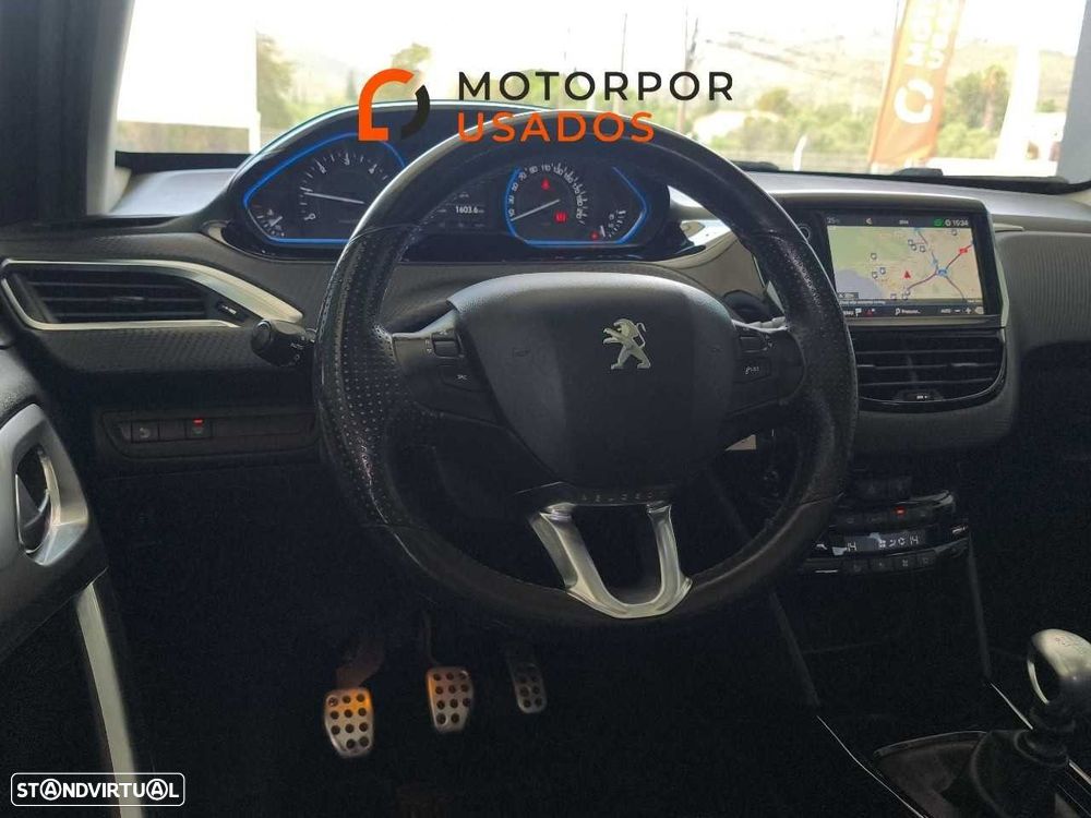 Peugeot 2008 1.6 BlueHDi Crossway - 12