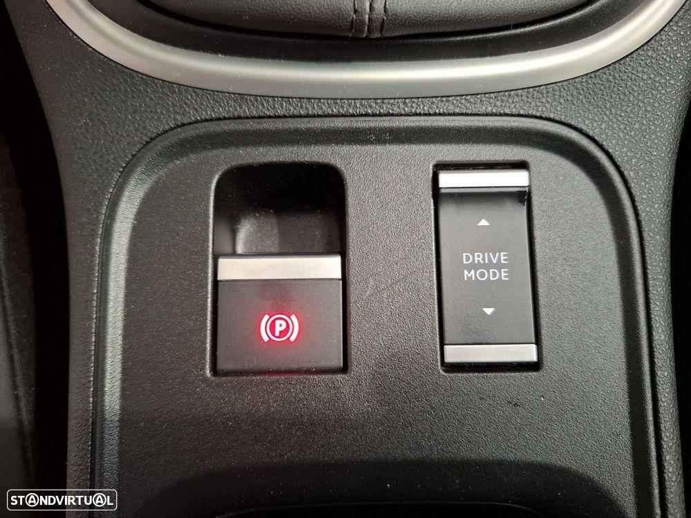 Jeep Avenger 1.2 GSE T3 Altitude - 22