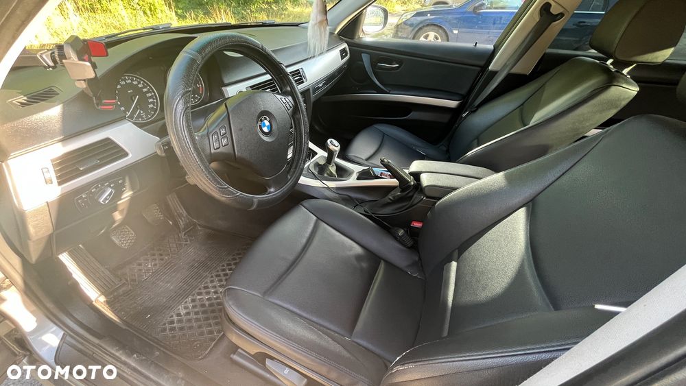 BMW Seria 3 - 10