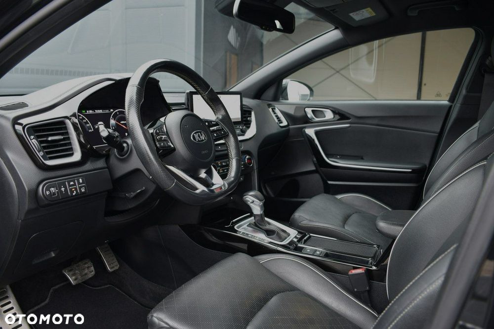 Kia ProCeed 1.6 CRDi GT Line DCT - 16