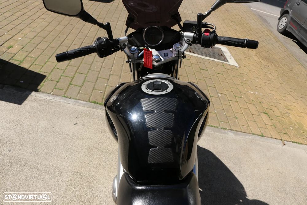 Suzuki Inazuma 250 - 7