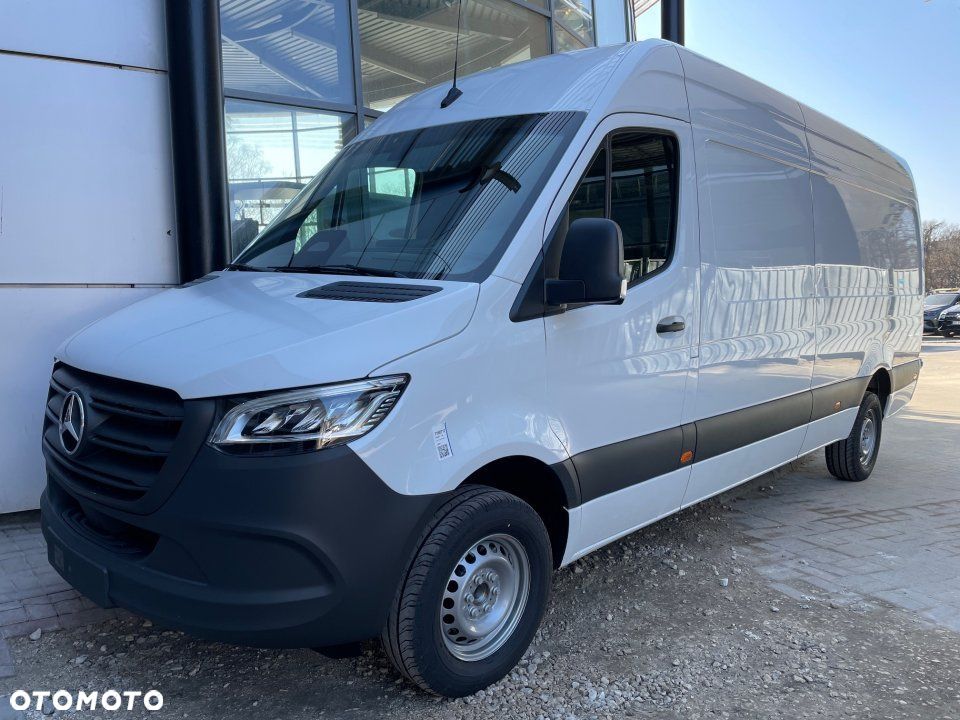 Mercedes-Benz Sprinter - 1