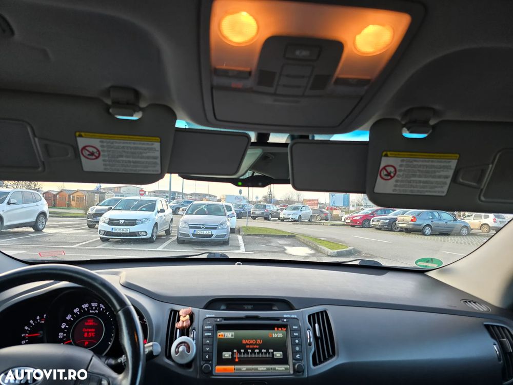 Kia Sportage 2.0 CRDI 4WD Automatik Spirit - 27