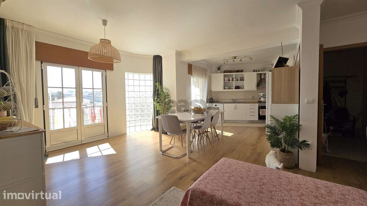 Apartamento T2 em Azueira - Grande imagem: 3/21
