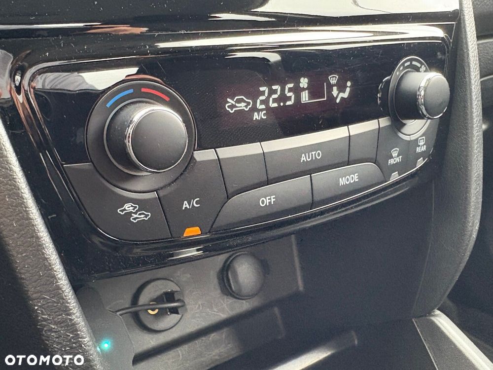 Suzuki Vitara - 25
