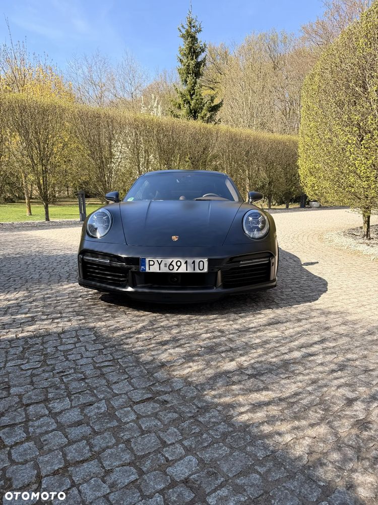 Porsche 911 Turbo - 1