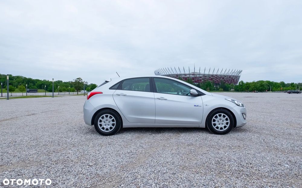 Hyundai i30 blue 1.6 CRDi YES Silver - 4
