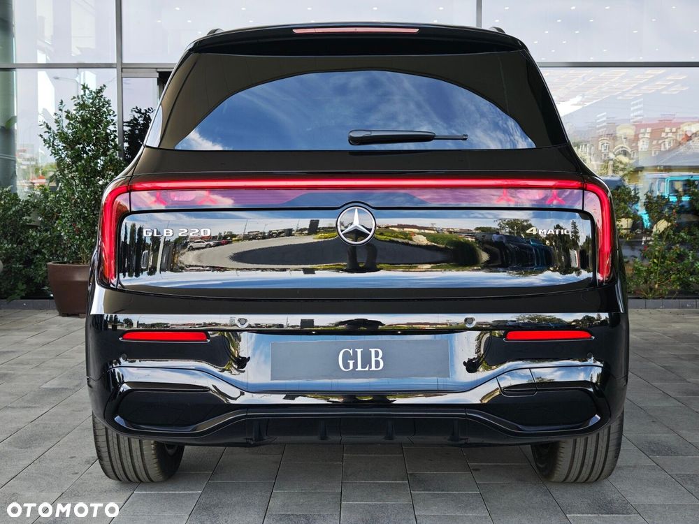 Mercedes-Benz GLB - 7