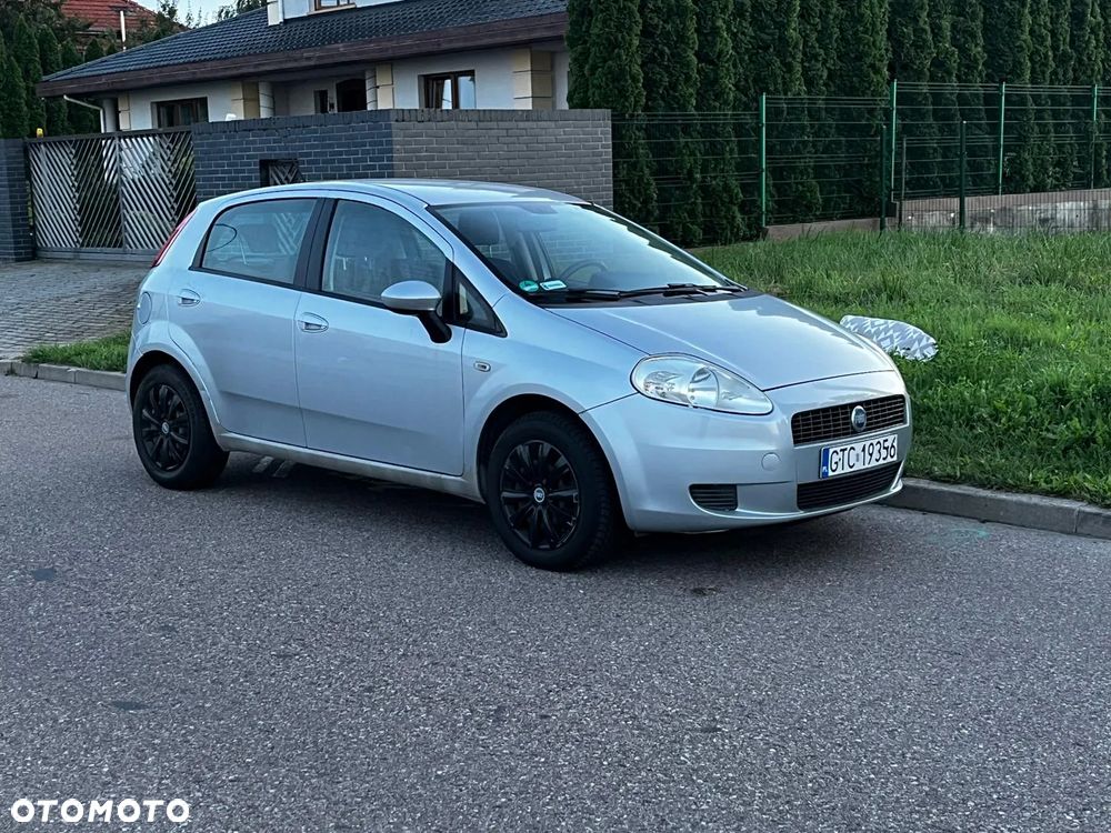 Fiat Grande Punto - 12