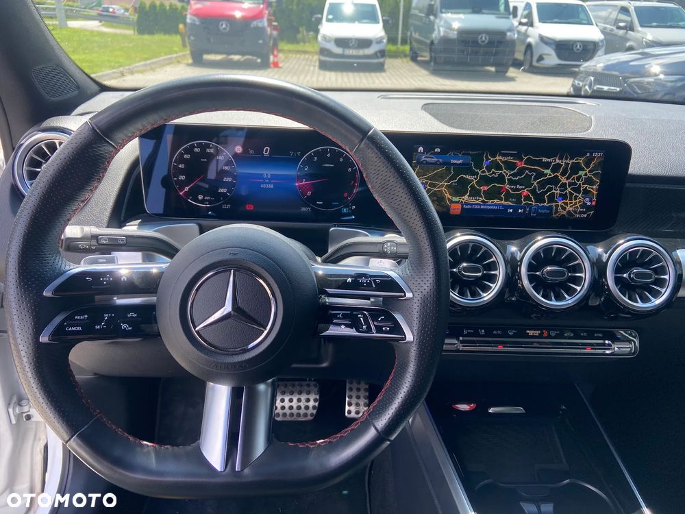 Mercedes-Benz GLB 200 AMG Line 7G-DCT - 11