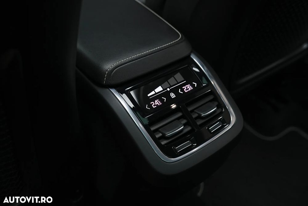 Volvo XC 60 B4 D AWD Geartronic RDesign - 39