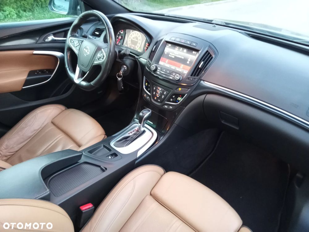 Opel Insignia - 16