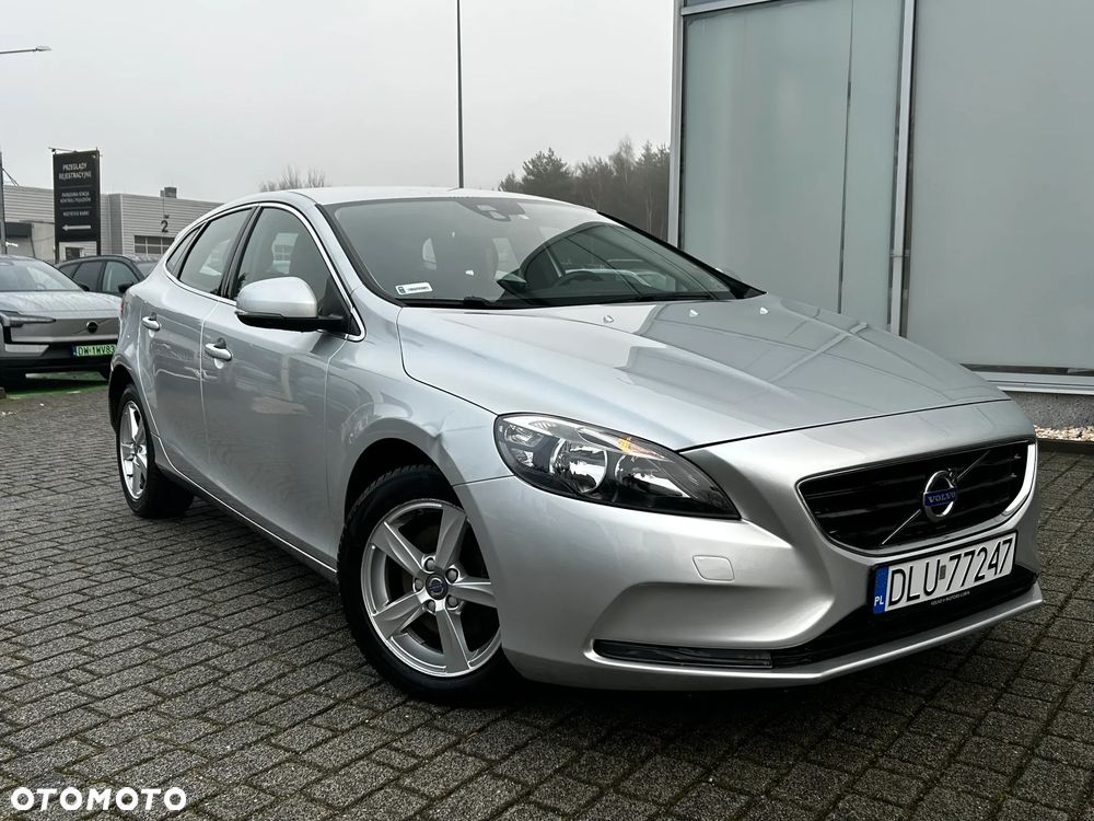 Volvo V40 D2 Drive-E Momentum - 13