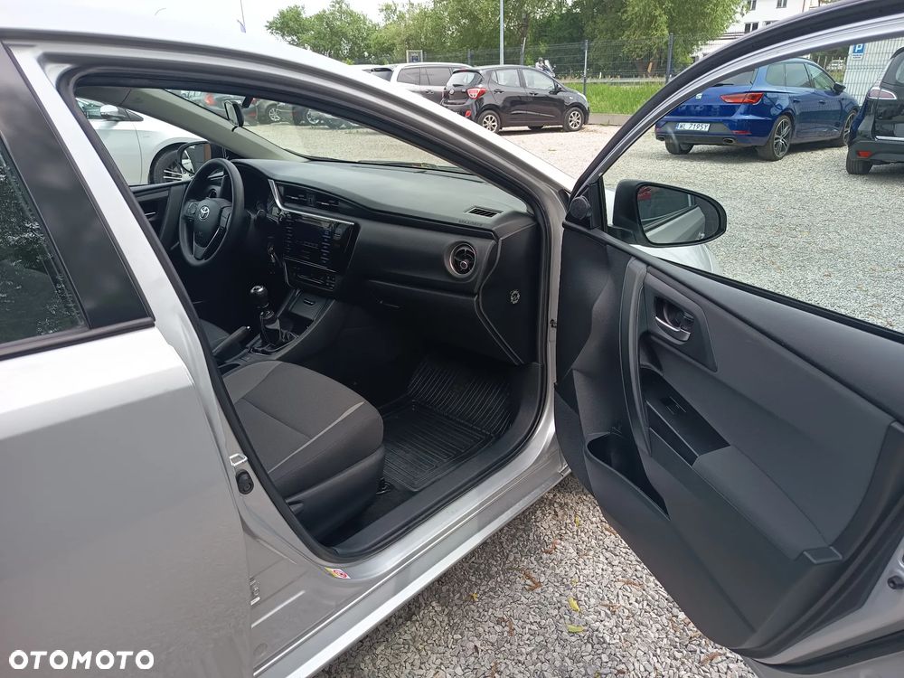Toyota Auris 1.33 VVT-i Life - 30