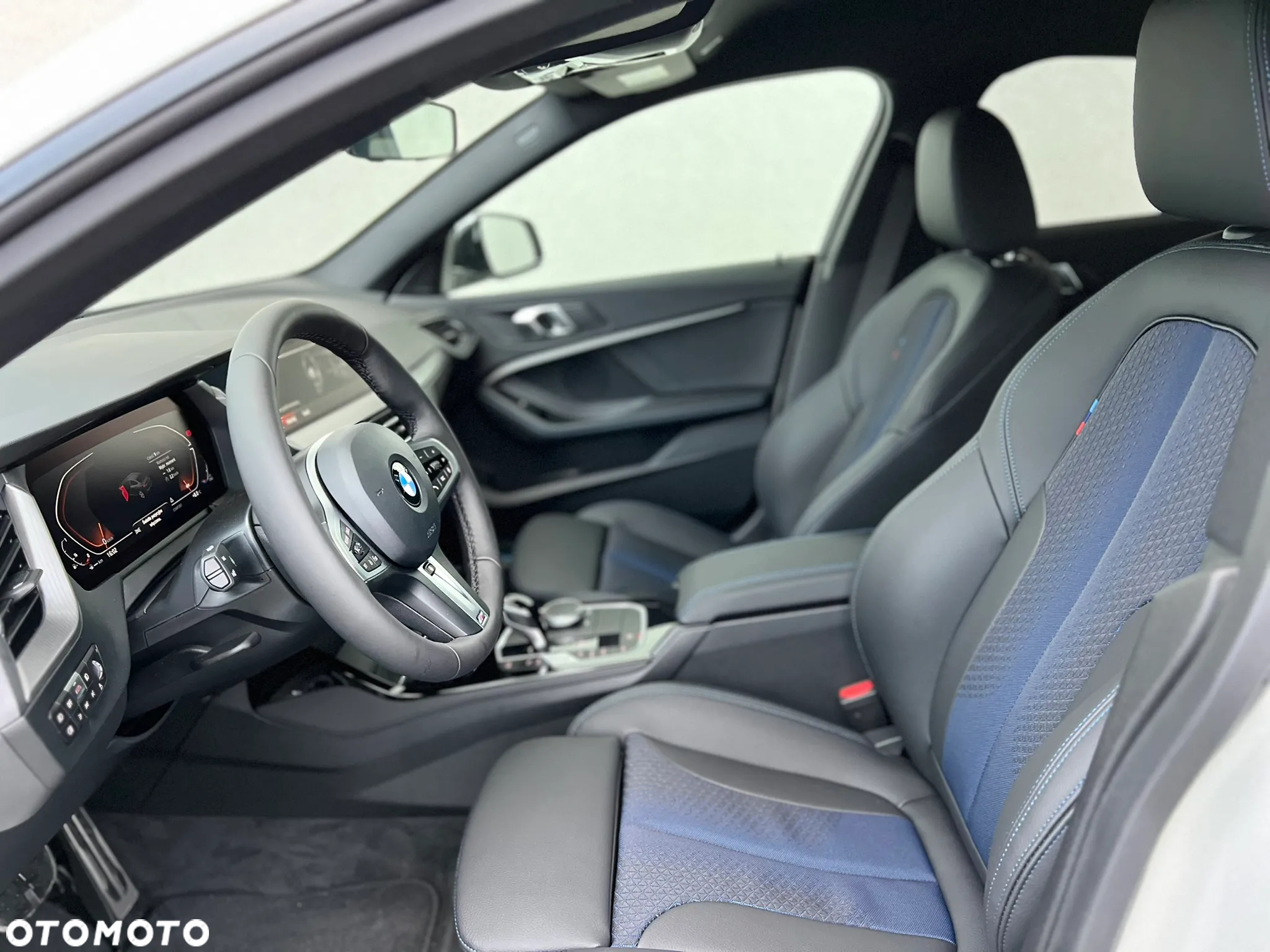 BMW Seria 2 218i M Sport - 9