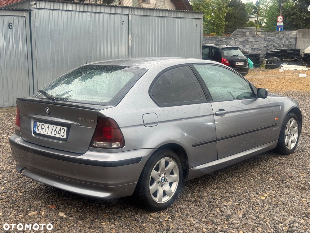 BMW Seria 3 318d Edition Exclusive - 3