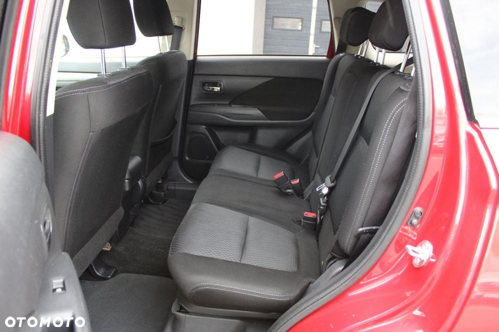 Mitsubishi Outlander - 20