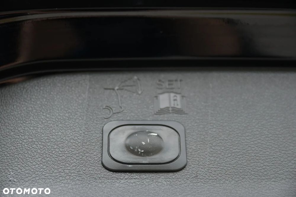 Ford Kuga 2.0 TDCi 2x4 Vignale - 22
