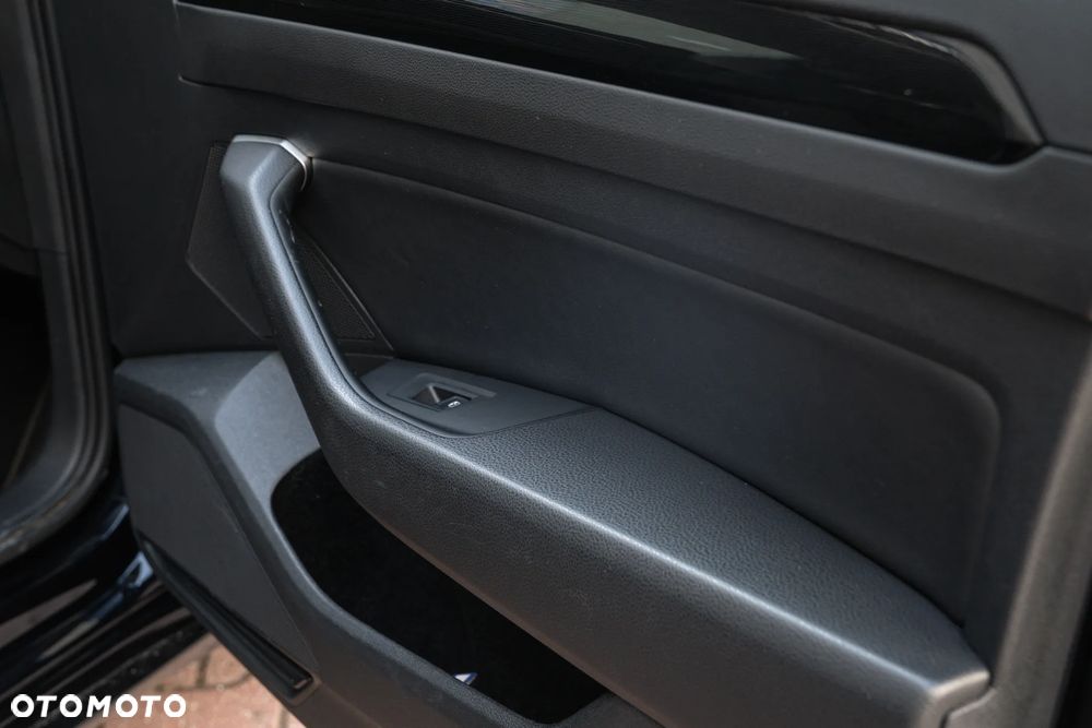 Volkswagen Arteon 2.0 TDI 4Motion SCR Elegance DSG - 18