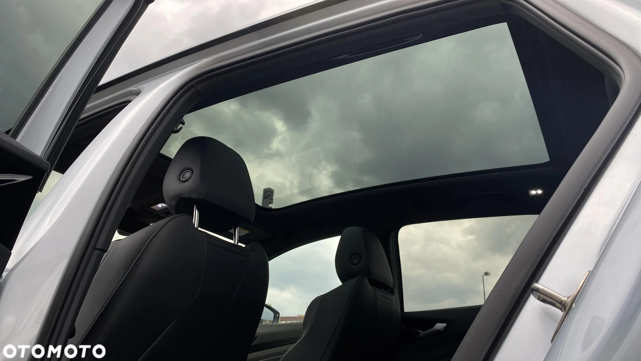 Volkswagen ID.4 77kWh 4Mot Special Edition - 26