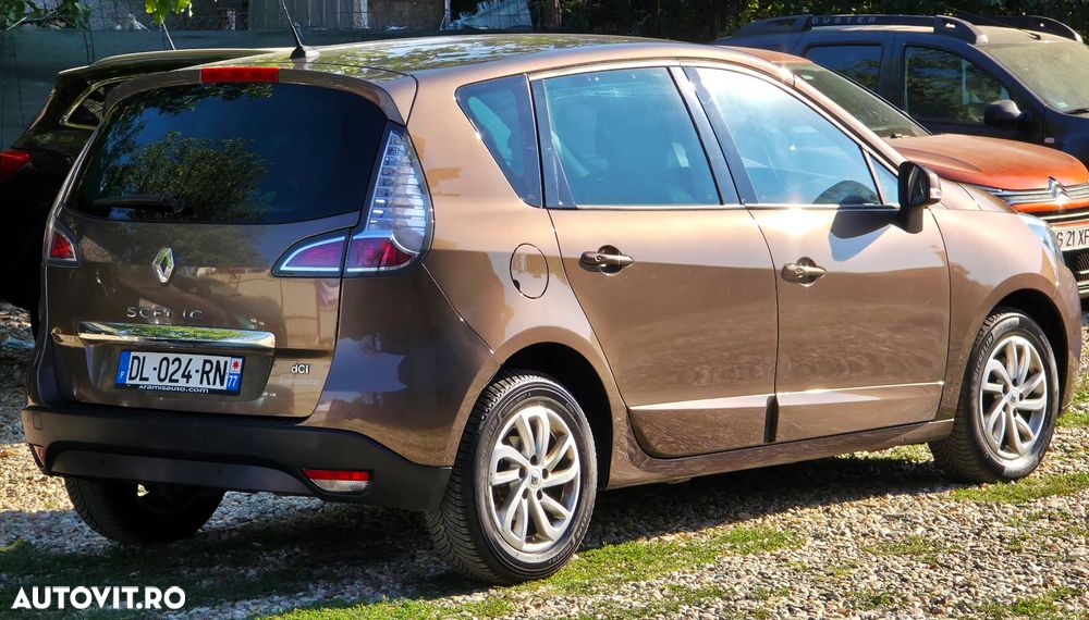 Renault Scenic ENERGY dCi 110 INTENS - 13