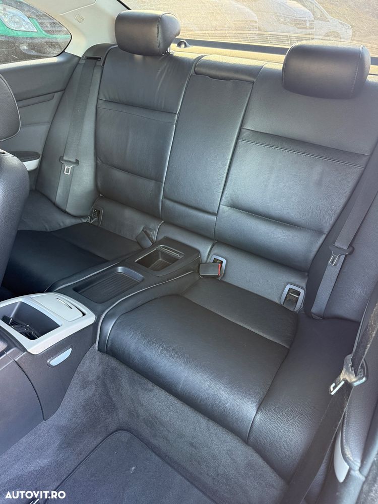 BMW Seria 3 320d Edition Exclusive - 15