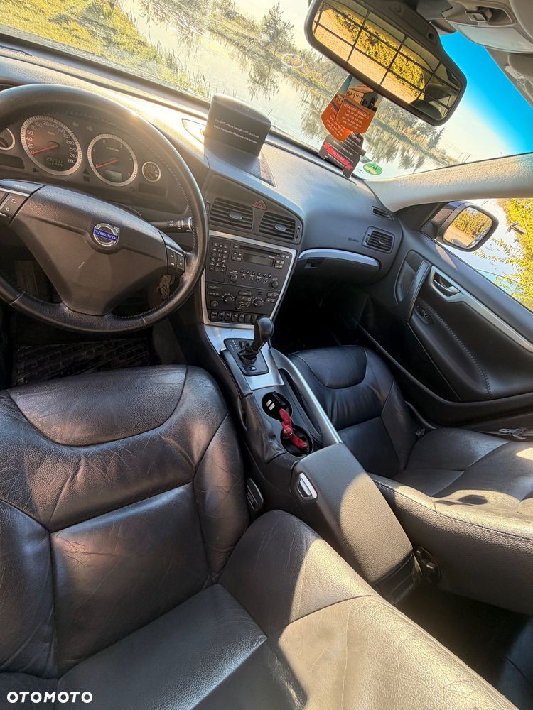 Volvo XC 70 - 4