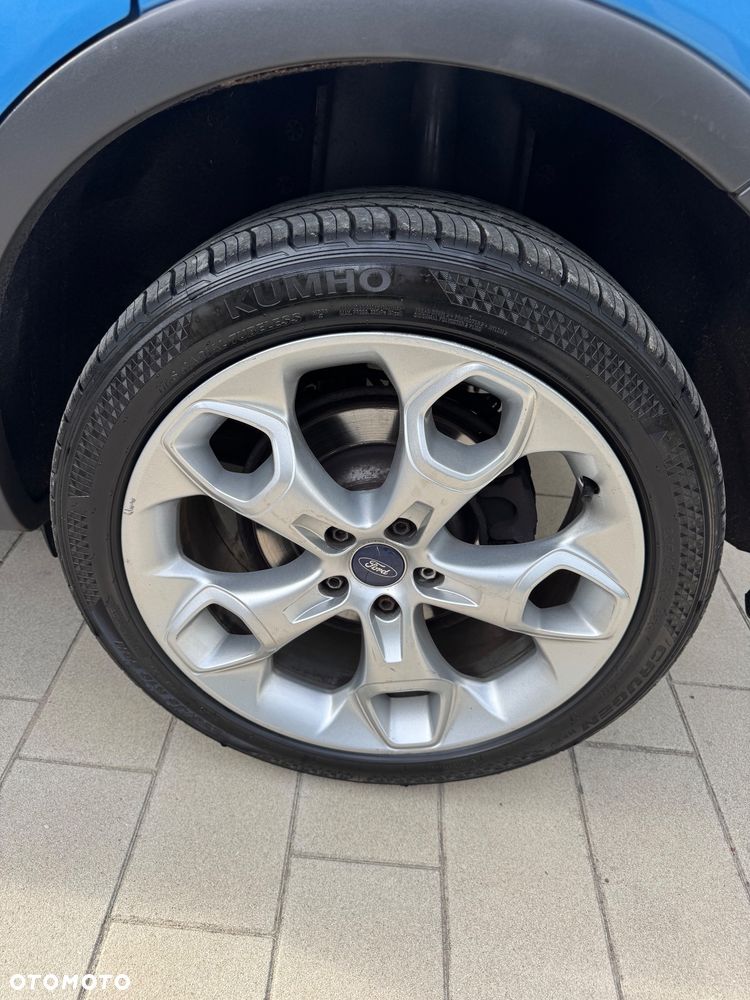 Ford Kuga 2.0 TDCi 4x4 Titanium - 32