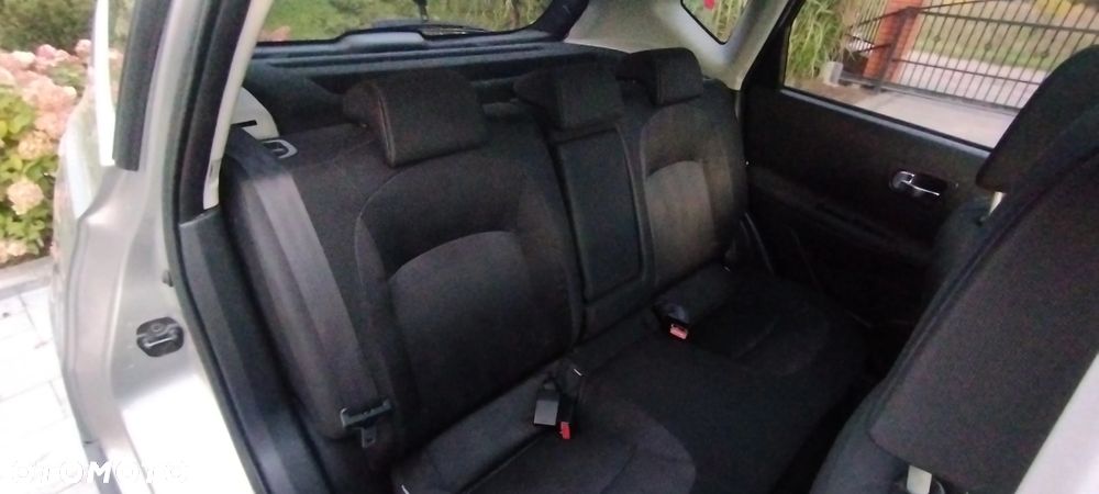 Nissan Qashqai 2.0 dCi 4 x 4 DPF tekna - 8